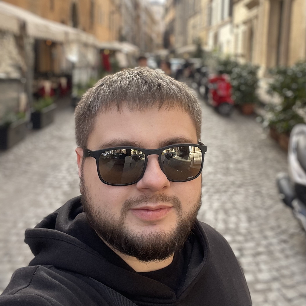 Александр Тарасов 