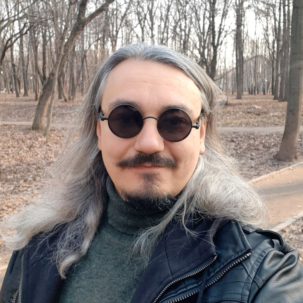 Евгений Аксенов 