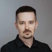 Денис Токарев 